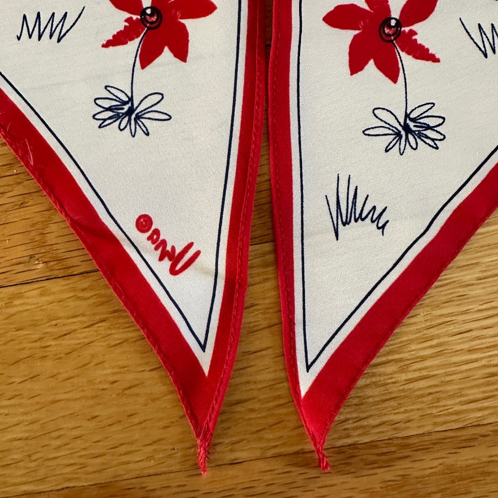 Veresa by Vera Scarf Red Blue White Vera Neuman Scarf - Picture 10 of 11